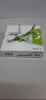 1:400 ZTZ B737-800 飛機模型 1:400