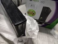 愛寶買賣 全新保7日 台灣公司貨XBOX360 E版 4G 單主機