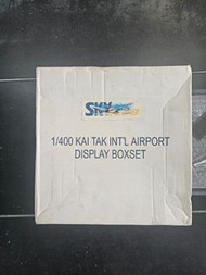 SkyMarks 1/400 啟德機場展示盒