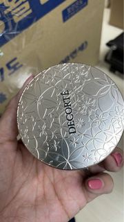 日本DECORTE AQ 碎粉