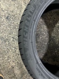 Michelin Pilot Sport 4S 235/40 R18 輪胎