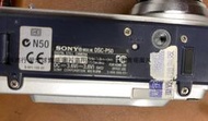 二手市面稀少復古故障日本制  SONY DSC-P50數位相機(上電有反應但無法使用當收藏/裝飾品)