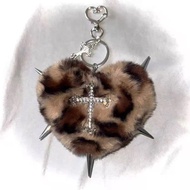 Punk Jewelry Leopard Print Rivet Cross Keychain Punk Cool Grunge Rock Heart Bag Keychain Decoration