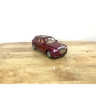 Mô hình xe Rolls Royce Cullinan tỷ lệ 1:32