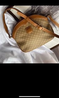 Celine shell bag vintage bag beige color 米花斜孭袋 貝殼包