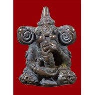 PHRA PIKANATE ROON PHUTTA MAHA WET师傅: ARCHAN KHUN PAN 铁皮神探阿赞坤潘
庙名: WAT SALAPAI NAKHON SRI THAMMARAT 