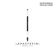 Anastasia Beverly Hills Brush #12