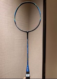 【全新】YONEX尤尼克斯 疾光系列NF-700 全碳素羽球拍 輕量速度型(增加揮速)專業級674mm 男女同款 單拍藍綠