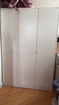 IKEA 三門白色大衣櫃 儲物櫃
