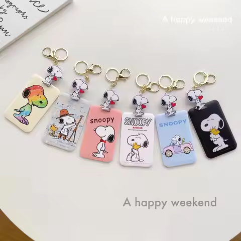 SNOOPY Charlie Keychain Anime Cartoon Couple Bag Key Ring Men Women Keychain Accessories Student Bus