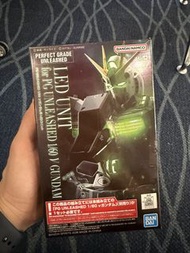 現貨 全新 日版  BANDAI 1/60 PGU LED UNIT for PG UNLEASHED RX-93 v GUNDAM NU 専用LED燈組 GUNPLA