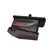 Engine Foot Rubber Machine Rubber Pad Mitsubishi Pajello/Beijing Speed Running 6 Cylinder 3.0 6G72