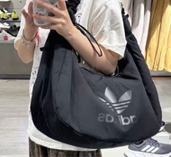 Adidas bag 黑色 雲朵包 單肩包
