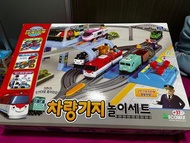 Titipo ICONIX 兒童卡通火車軌道玩具套裝