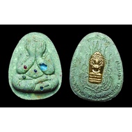 Phra Pitda Jumbo Ruay Palan Lang Yant Phra Narai  第一期必达帕纳莱使用了夜光经粉制作，宝石，后面加入一尊七龙佛，限量1000尊 2564Be