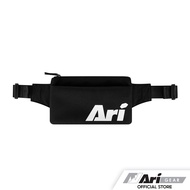 ARI ESSENTIAL CROSSBODY BAG - BLACK กระเป๋าคาดหน้าอก อาริ ESSENTIAL CROSSBODY สีดำ