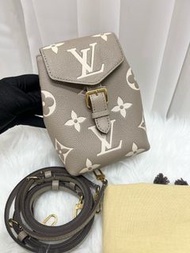 路易威登/LV 芯片款 Tiny雙肩包 大象灰壓紋 98新