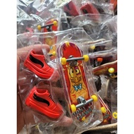 Genuine 2nd Hand Skateboard + Mouse Board Hot Wheels Combo