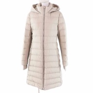 BURBERRY LONDON橡膠logo貼片連帽長款羽絨服，淺米色，M碼，正品，女款，成色極佳。