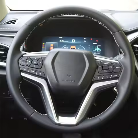 Custom Car Steering Wheel Cover For isuzu DMAX 2023 2022/D-MAX 2021 2022/Leading D-MAX 2023 Black Le