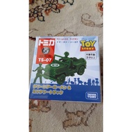 Dream Tomica Ride On Toy Story TS-07 Green Army Men and Military Truck