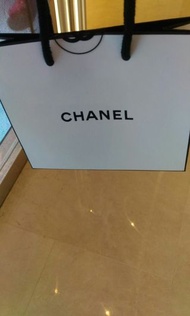 Chanel 小紙袋(連香水，唇膏辨)