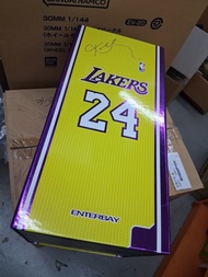 Enterbay 生產的 1/6 比例 Kobe Bryant「Real Masterpiece」