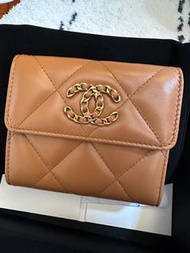 Chanel 19 wallet 短銀包 焦糖色