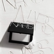 正貨NARS 裸光感蜜粉餅10g