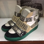 Vintage Shoes With Accessories