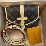 Louis  Vuitton. LV雙子星 Saumur BB