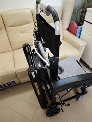 便攜式電動爬樓梯輪椅