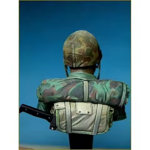1/10 resin unpainted model kit, military theme, bust of the unassembled and unpainted GK of the Unit