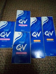 QV Cream 潤膚膏 50g 2枝+   QV skin lotion 潤膚乳液 50ml 3枝(包SF)