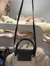 Find Kapoor bag