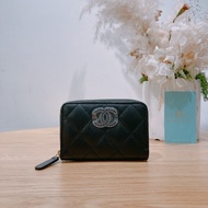 CHANEL 香奈兒荔枝牛皮拉鍊卡包COCO LOGO ZIPPER CARD HOLDER CAVIAR