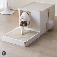 Meoof Enclosed Cat Litter Box with Mat and Scoop