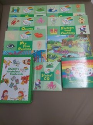 (全部合售 500元 ) 何嘉仁 幼兒園 中班 課本、DVD、CD、Vocabulary flashcards