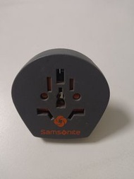 Samsonite 萬用旅行轉換插頭