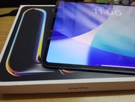 iPad Pro 13-inch (M5) 2025 Wi-Fi 港版黑色 256GB 有盒連配件 + Apple 智慧型摺套 + Apple Magic Keyboard