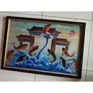 lukisan cetak hiasan dinding ikan koi gerbang naga plus bingkai ukuran