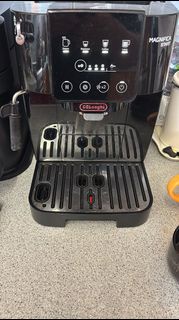 DeLonghi Magnifica Start Coffee Machine