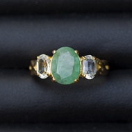 แหวนพลอยมรกตโคลัมเบีย(Emerald) เรือนเงินแท้92.5%ชุบทอง ประดับข้างพลอยโทปาส ไซด์นิ้ว 56 หรือเบอร์7.5US