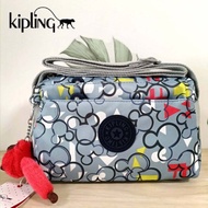 กระเป๋าสะพายข้างขนาดกะทัดรัด KIPLING Mini Crossbody bag   ผลิตจากวัสดุ Nylon + ซับใน Polyester100%(งานแบรนด์แท้outlet)