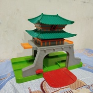 Original Auldey superwings House Diorama