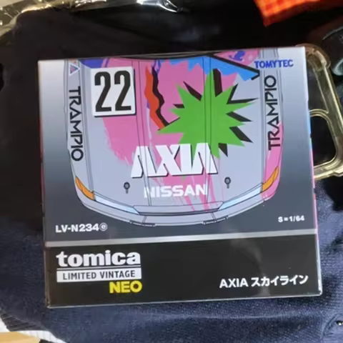 TOMY 1:64 scale alloy car model, LV-N234e AXIA racing car R32