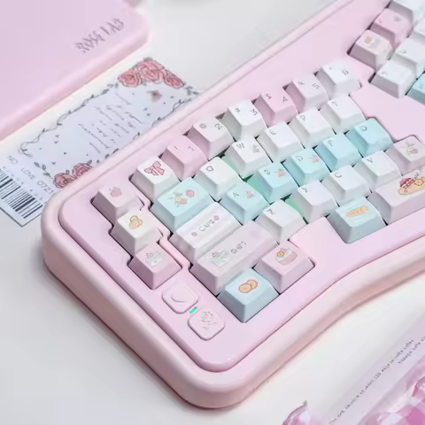 [One Cup Of Berry] Personalized Keycaps With A Cute, Summery, Strawberry Cake Alice Layout 2.25/2.75