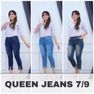 Queen Jeans 7/9 Split Jeans.Vava 7/9 Jeans
