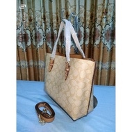 Coach Mollie Tote 25 - 4250