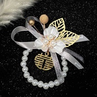 Off-White Bridal Wrist Flower Fresh Bridesmaid Sister Group Hand Flower Super Fairy Beautiful Groom 